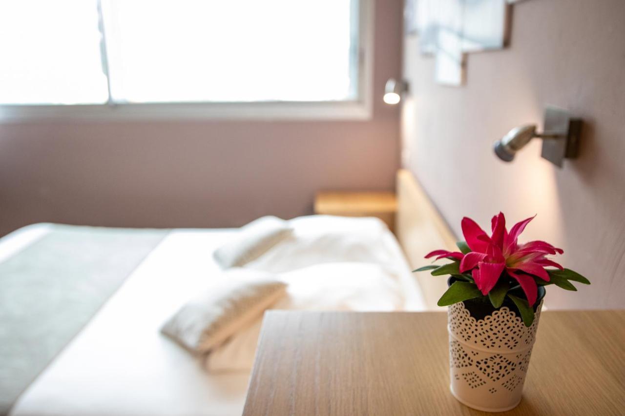 Hotel Les Flots Bleus Savines Ngoại thất bức ảnh