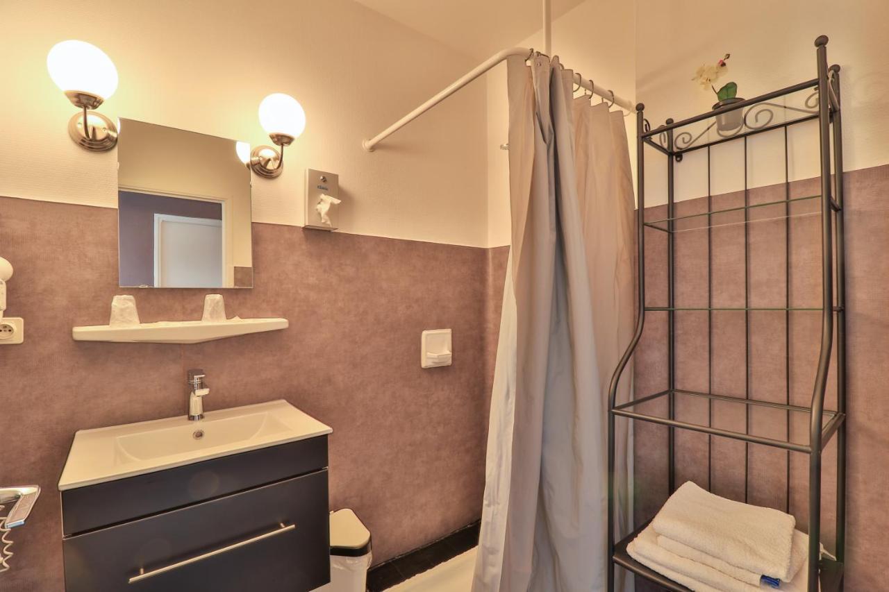 Hotel Les Flots Bleus Savines Ngoại thất bức ảnh